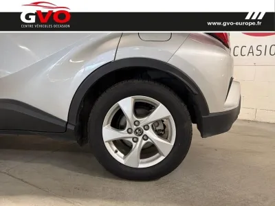 TOYOTA C-HR 122h Dynamic 2WD E-CVT occasion 2018 - Photo 4