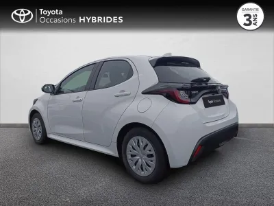 TOYOTA Yaris 116h Dynamic 5p MY22 occasion 2023 - Photo 2