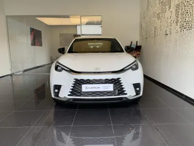 LEXUS LBX 1.5 136ch Relax 2WD occasion 2025 - Photo 2