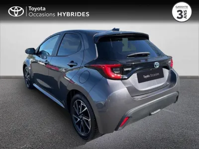 TOYOTA Yaris 116h Design 5p MY22 occasion 2023 - Photo 2