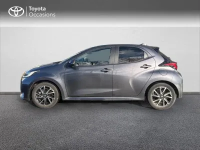 TOYOTA Yaris 116h Design Pack 5p MY22 occasion 2023 - Photo 3