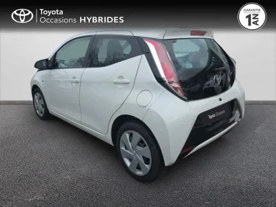 TOYOTA Aygo 1.0 VVT-i 69ch x-play 5p occasion 2016 - Photo 2