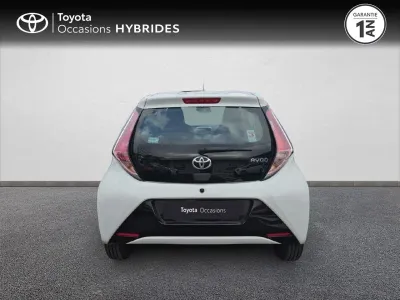 TOYOTA Aygo 1.0 VVT-i 69ch x-play 5p occasion 2016 - Photo 4