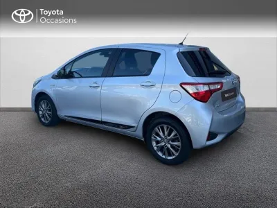 TOYOTA Yaris 100h Dynamic 5p RC19 occasion 2019 - Photo 2