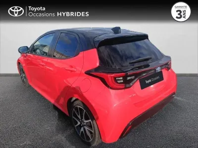 TOYOTA Yaris 116h Première 5p occasion 2021 - Photo 2