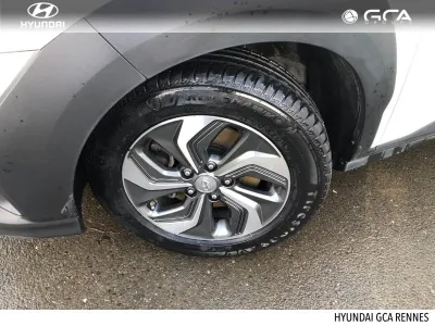 HYUNDAI Kona 1.6 GDi 141ch Hybrid Business DCT-6 occasion 2023 - Photo 4
