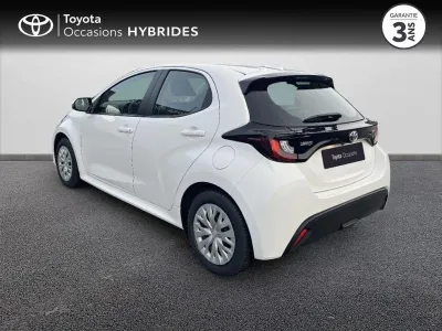TOYOTA Yaris 116h Dynamic 5p MY22 - TVA RECUP. occasion 2023 - Photo 2