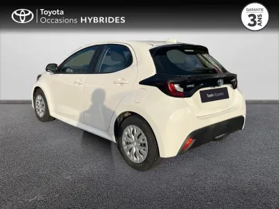 TOYOTA Yaris 116h Dynamic 5p MY22 occasion 2023 - Photo 2