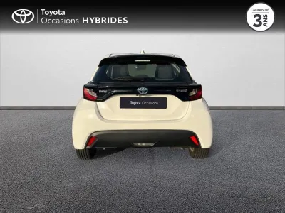 TOYOTA Yaris 116h Dynamic 5p MY22 occasion 2023 - Photo 4