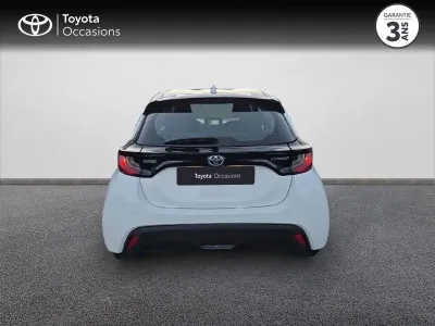 TOYOTA Yaris 116h Dynamic Business 5p + Programme Beyond Zero Academy MY22 occasion 2022 - Photo 4