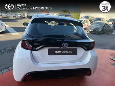 TOYOTA Yaris 116h Dynamic Business 5p + Programme Beyond Zero Academy MY22 occasion 2023 - Photo 4