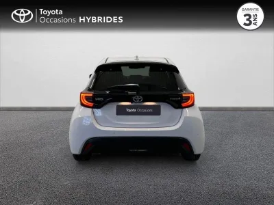 TOYOTA Yaris 116h Design 5p MY22 occasion 2023 - Photo 4