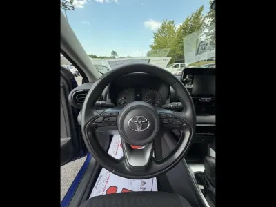 TOYOTA Yaris 116h France 5p occasion 2020 - Photo 2