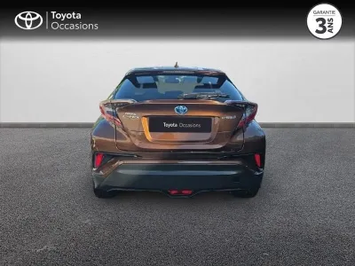 TOYOTA C-HR 122h Distinctive 2WD E-CVT RC18 occasion 2018 - Photo 4