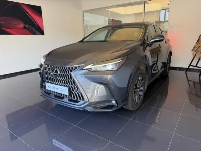 LEXUS NX 350h Luxe 4WD occasion 2023 - Photo 2