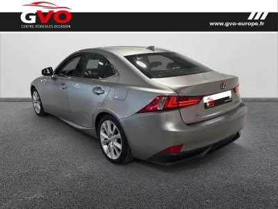 LEXUS IS 300h Luxe occasion 2016 - Photo 2