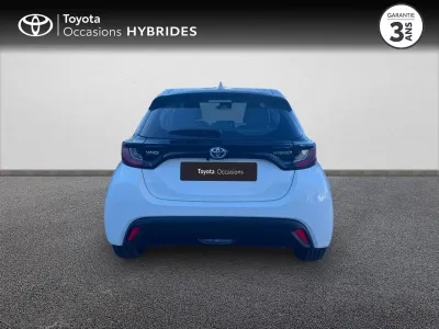 TOYOTA Yaris 116h Dynamic Business 5p + Programme Beyond Zero Academy MY22 occasion 2023 - Photo 4