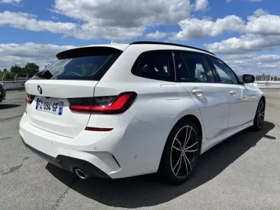 BMW Série 3 Touring 320dA MH xDrive 190ch M Sport occasion 2021 - Photo 3