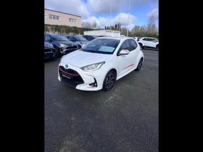 TOYOTA Yaris 116h Design 5p MY22 occasion 2023 - Photo 2