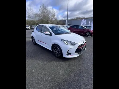 TOYOTA Yaris 116h Design 5p MY22 occasion 2023 - Photo 1