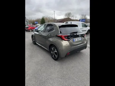 TOYOTA Yaris 116h Design 5p MC24 occasion 2025 - Photo 2