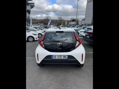 TOYOTA Aygo X 1.0 VVT-i 72ch Dynamic MY24 occasion 2025 - Photo 3