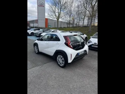 TOYOTA Aygo X 1.0 VVT-i 72ch Dynamic MY24 occasion 2025 - Photo 2