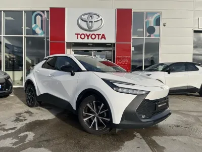 TOYOTA C-HR 2.0 Hybride 200ch Design NG23 occasion 2024 - Photo 2