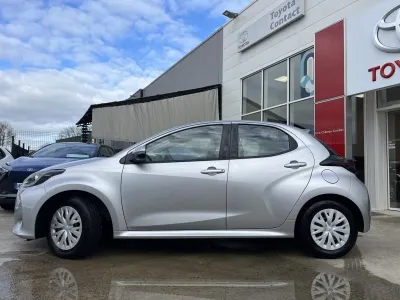 TOYOTA Yaris 120 VVT-i Dynamic Business 5p MC24 occasion 2024 - Photo 2