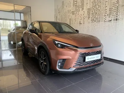 LEXUS LBX 1.5 136ch Cool 2WD occasion 2025 - Photo 3