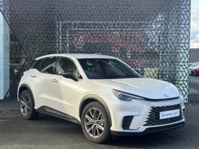 LEXUS LBX 1.5 136ch Elegant 2WD PACK TECHNO occasion 2025 - Photo 2