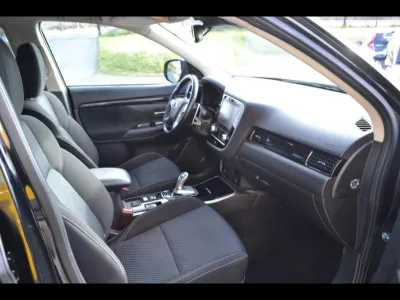 MITSUBISHI Outlander PHEV Twin Motor Business 4WD Euro6d-T EVAP 5cv occasion 2020 - Photo 4