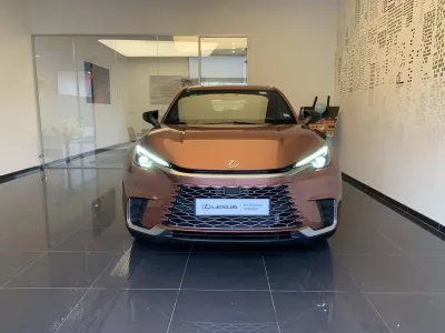 LEXUS LBX 1.5 136ch Elegant 2WD occasion 2025 - Photo 2