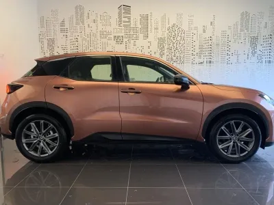 LEXUS LBX 1.5 136ch Elegant 2WD occasion 2025 - Photo 4