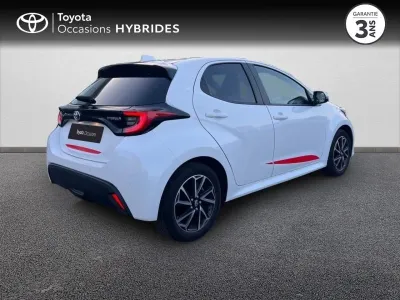 TOYOTA Yaris 116h Design 5p MY22 occasion 2023 - Photo 2