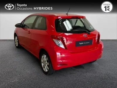 TOYOTA Yaris 69 VVT-i Tendance 3p occasion 2014 - Photo 2