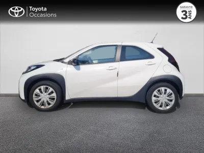TOYOTA Aygo X 1.0 VVT-i 72ch Dynamic occasion 2023 - Photo 3