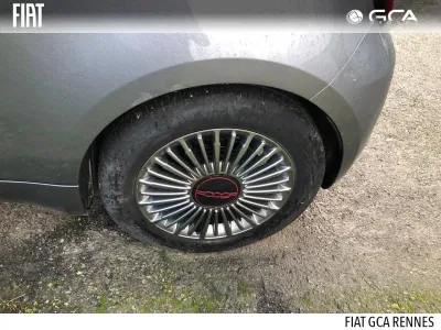 FIAT Nouvelle 500 Berline MY22 (RED) berline 23,8 kWh occasion 2023 - Photo 4