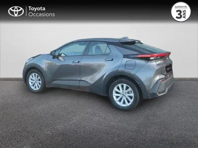 TOYOTA C-HR 1.8 Hybride 140ch Dynamic NG23 occasion 2025 - Photo 2