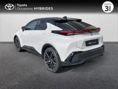 TOYOTA C-HR 1.8 Hybride 140ch Collection NG23 occasion 2024 - Photo 2