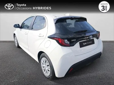 TOYOTA Yaris 116h Dynamic 5p MY22 occasion 2023 - Photo 2