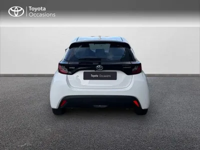 TOYOTA Yaris 116h Dynamic 5p MY22 occasion 2023 - Photo 4