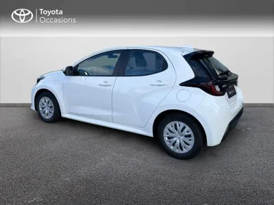 TOYOTA Yaris 116h Dynamic 5p MY22 occasion 2023 - Photo 2