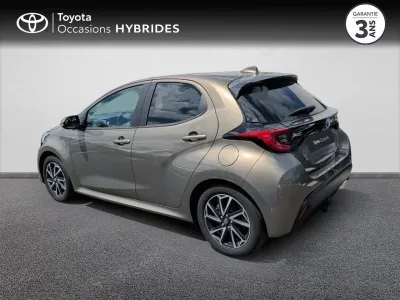 TOYOTA Yaris 116h Design 5p MY22 occasion 2023 - Photo 2