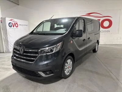 RENAULT Trafic Fg L2H1 3T 2.0 Blue dCi 150ch Cabine Approfondie  RED EDITION occasion 2026 - Photo 1
