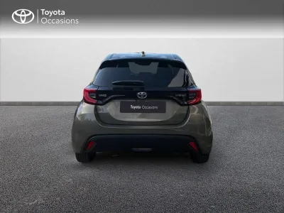 TOYOTA Yaris 116h Design Pack 5p MC24 occasion 2024 - Photo 4