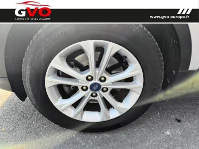 FORD Kuga 2.0 TDCi 120ch Stop&Start Titanium 4x2 Euro6.2 occasion 2019 - Photo 4