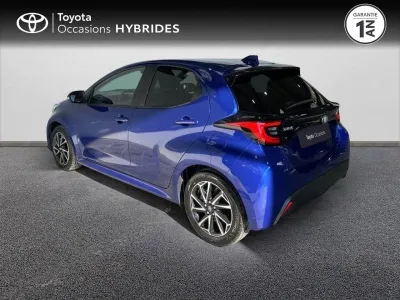 TOYOTA Yaris 116h Design 5p MY22 occasion 2023 - Photo 2