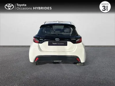 TOYOTA Yaris 116h Dynamic Business 5p + Programme Beyond Zero Academy MY21 occasion 2023 - Photo 4