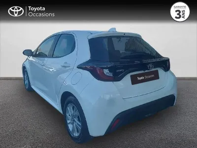 TOYOTA Yaris 116h Dynamic Business + Programme Toyota Experience 5p MY25 occasion 2024 - Photo 2